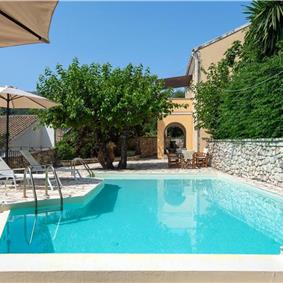 3 bedroom villa with heated pool in Kassiopi, Corfu, sleeps 6